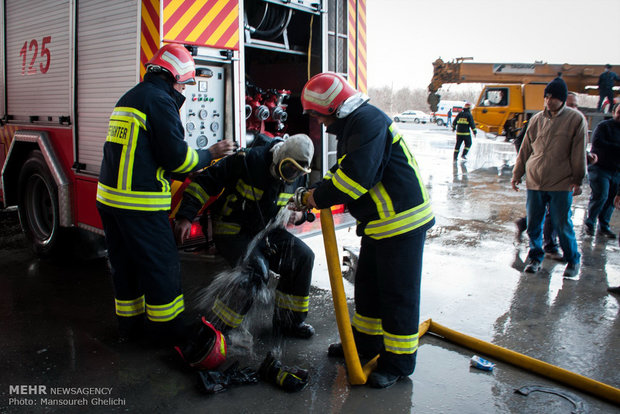 آتش سوزی کارخانه سیمان شاهرود