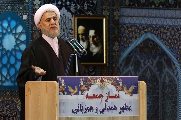 دشمن به دنبال تجزیه ایران و کشورهای منطقه بود