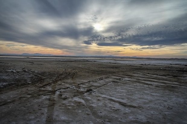 کابوسِ ادامه دار خشکیدگی گاوخونی/ تالاب بی تاب آب است