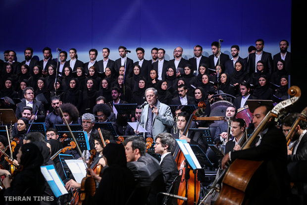 Tehran Symphony Orchestra honors POWs with “Land of the Heroes”