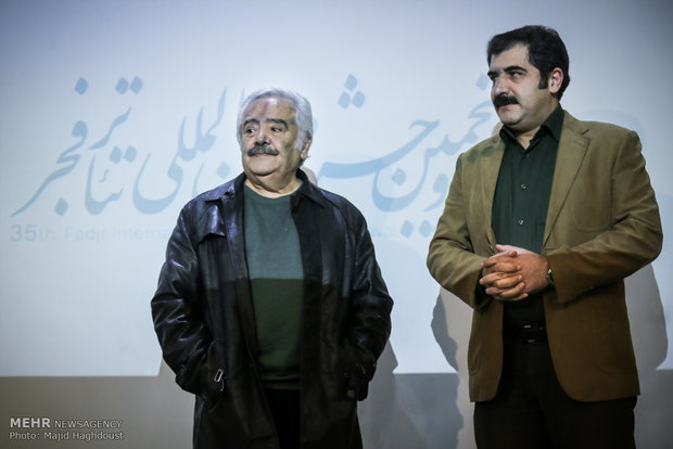 سعید اسدی و قباد شیوا در مراسم رونمایی از پوستر سی‌وپنجمین جشنواره تئاترفجر