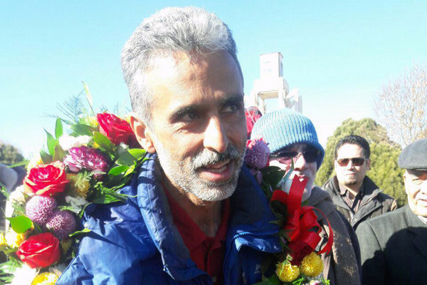 پیاده‌روی کوهنورد شاهرودی دردل کویر مرکزی ایران با موفقیت تمام شد