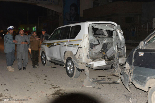 حمله به خودرو یکی از مقامات اداره امور افغانستان در پل سوخته
