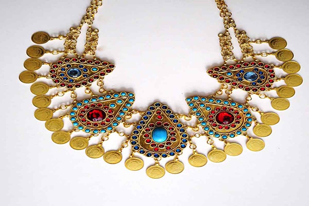 Traditional Iranian jewelry