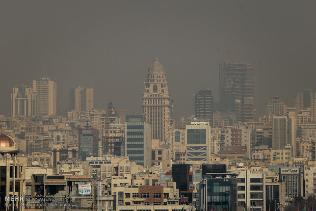 پایتخت در مرز آلودگی/ شاخص هوای تهران ۱۰۰ شد