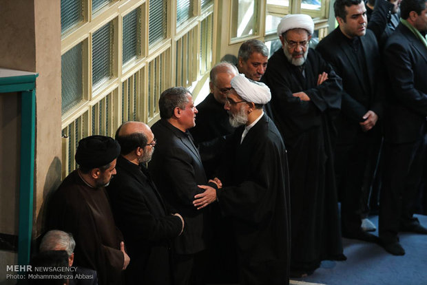 Iranian officials say goodbye to body of Ayat. Rafsanjaniجانی