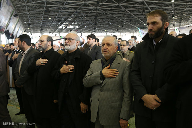 اقامه نماز رهبر انقلاب بر پیکر حجت‌الاسلام والمسلمین هاشمی رفسنجانی