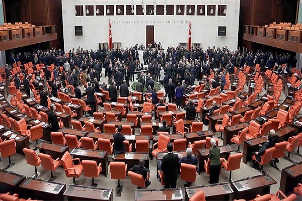 CHP lideri: Vatandaşın TBMM'ye güveni yüzde 1.2 