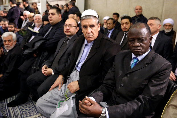 Leader holds commemoration ceremony for Hujattul-Islam Rafsanjani