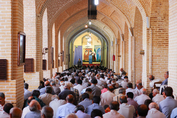 دستگاه قضایی با پرونده زمین خواری در قزوین برخورد جدی کند