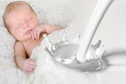 نوشیدن شیر در دوران شیردهی ریسک آلرژی غذایی کودک را کاهش می دهد