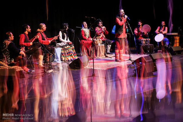 Dilmun, Hava Folk Music Ensembles perform at Fajr Fest.
