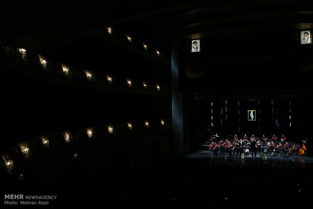گروه «آدوراموس» در تالار رودکی کنسرت می دهد