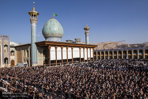 اقامه نماز طلب باران در شیراز