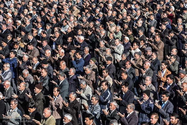 اقامه نماز طلب باران در شیراز
