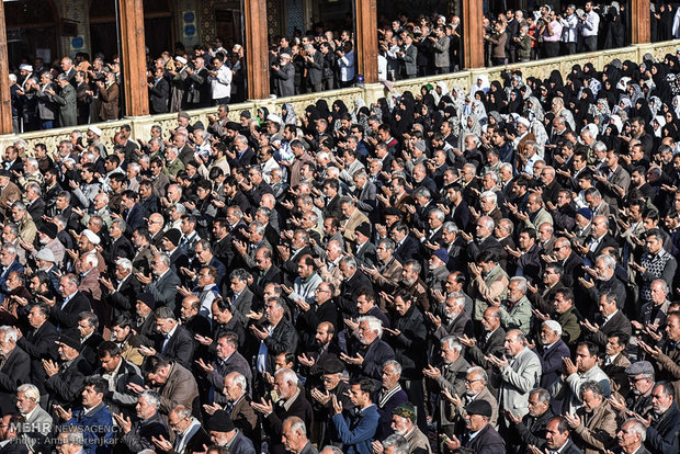 اقامه نماز طلب باران در شیراز