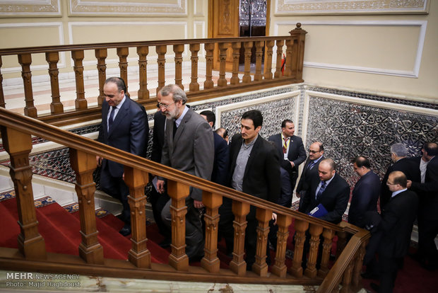 Larijani, Syrian PM meet 
