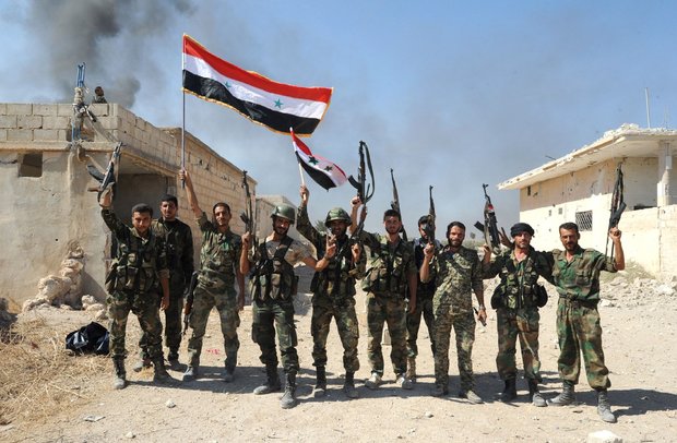 Syrian army destroys ISIL vehicles in Deir Ezzor 