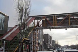 نصب دو دستگاه پل فلزی عبور عابرین پیاده در محور یاسوج – بابامیدان
