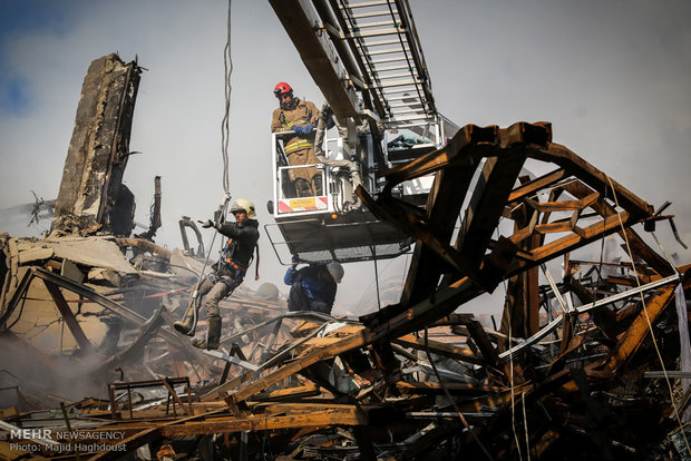 Plasco faciası: Enkaz altındaki 4 kişi hala hayatta