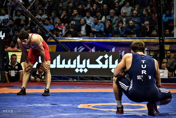 Iran wrestling teams win Takhti Cup