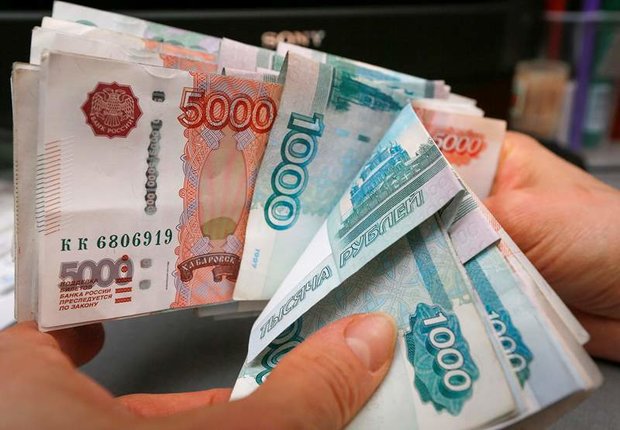روسیه نرخ بهره بانکی را دوباره کاهش داد/بهای نفت به ۴۰دلار می‌رسد