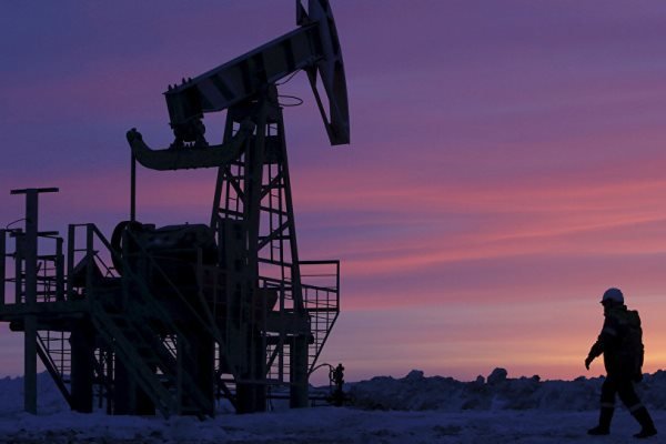 روسیه تولید نفت را ۱۰۰ هزار بشکه در روز کاهش داد