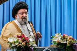خطيب جمعة طهران: مناظرة اليوم ستظهر من يكون مستحقا للرئاسة