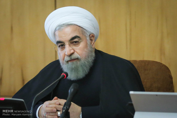 روحاني : يجب ممارسة الضغوط على امريكا لانتهاكها القوانين الدولية
