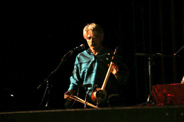 Kayhan Kalhor performs in Sanandaj