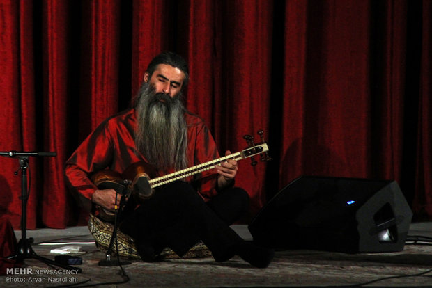 Kayhan Kalhor performs in Sanandaj