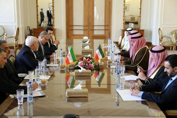 وزیر خارجه کویت با ظریف دیدار و رایزنی کرد