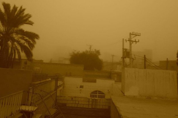گرد و غبار برخی مناطق خوزستان را فرا گرفت