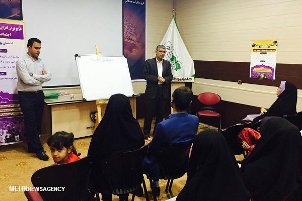 طرح توان‌افزایی و ارتقای تاب‌آوری اجتماعی بانوان دیری برگزار شد