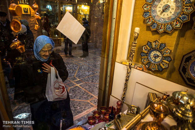 Intl. tour guides visit historical Iranian city of Qazvin