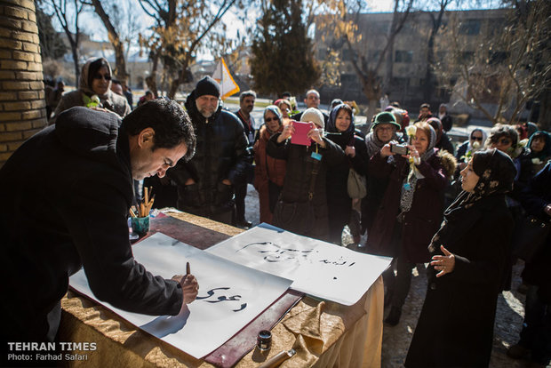 Intl. tour guides visit historical Iranian city of Qazvin 