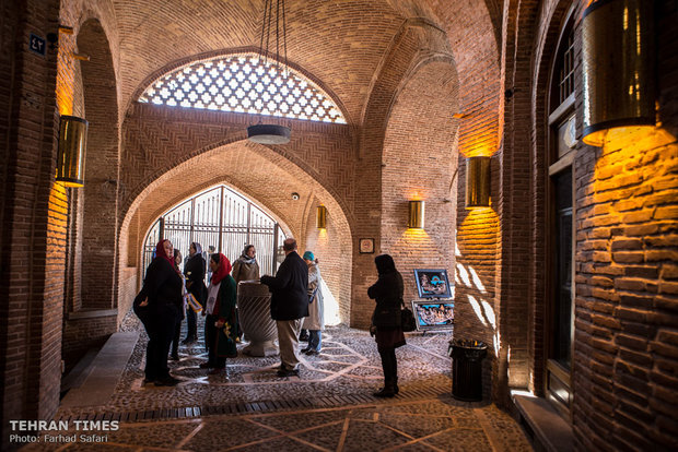 Intl. tour guides visit historical Iranian city of Qazvin