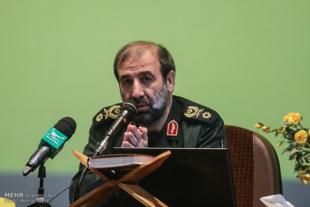 یکی از وظایف سپاه کمک به پیشبرد اهداف انقلاب است
