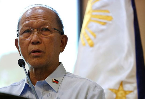 Philippine defense chief urges people not to help terrorists 