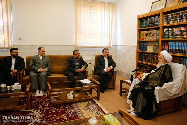 Abbas Araqchi meets with Qom clerics