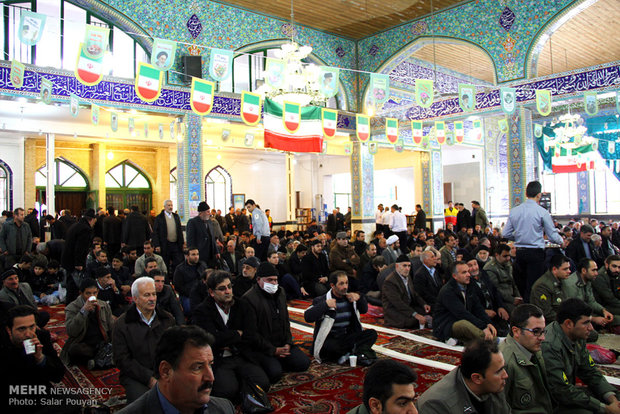 بزرگداشت شهید آتش نشان میانه ای ساختمان پلاسکو در زادگاه