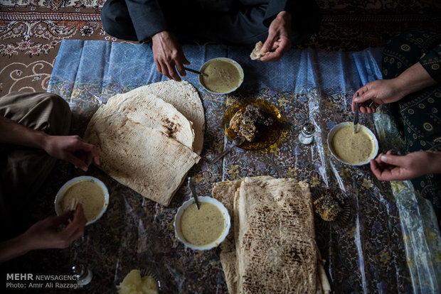 قرية "بلكر" طبيعة بموسيقى تقليدية