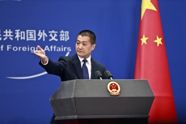 پکن: آمریکا از قدرت خود سوءاستفاده می‌کند