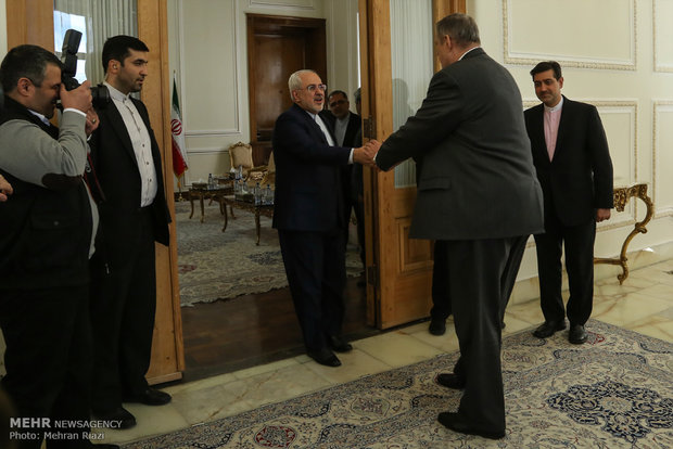 Zarif meets with Ján Kubiš 