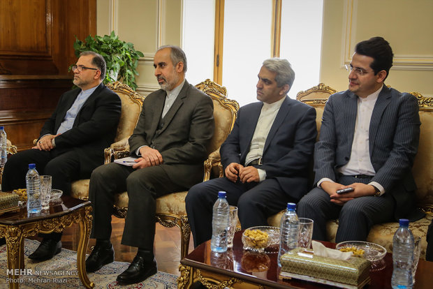 Zarif meets with Ján Kubiš 