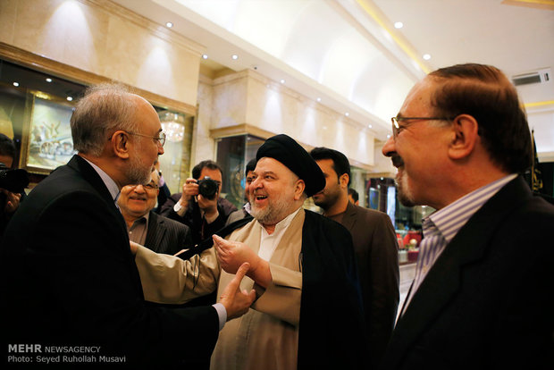 AEOI head meets with clerics in Qom