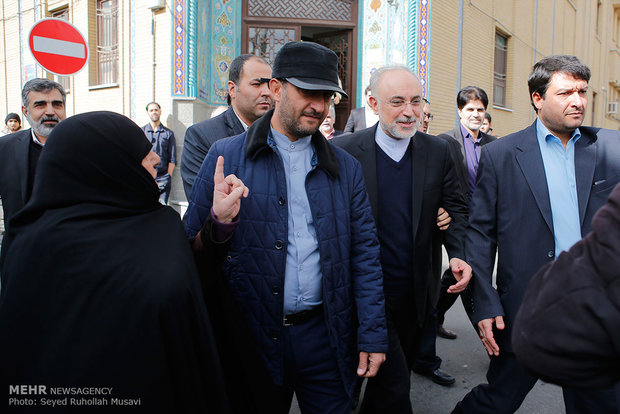 دیدار علی اکبر صالحی رئیس سازمان انرژی اتمی با علما و مراجع قم