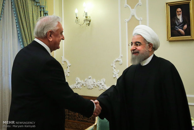 دیدار رئیس مجلس ملی لقاء رئيس المجلس الوطني البيلاروسي مع الرئيس روحاني
