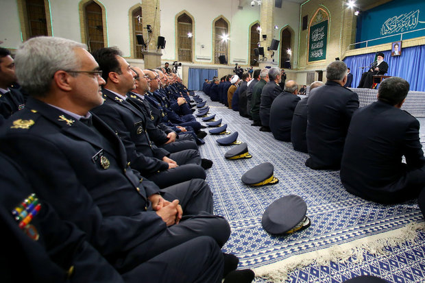 Commanders of Army Air Forces met with Ayatollah Khamenei