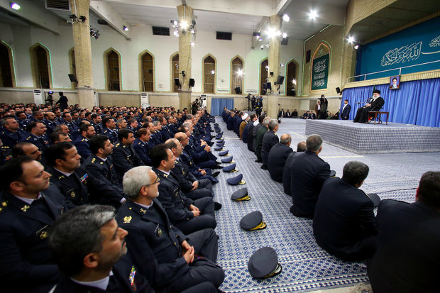 Commanders of Army Air Forces met with Ayatollah Khamenei